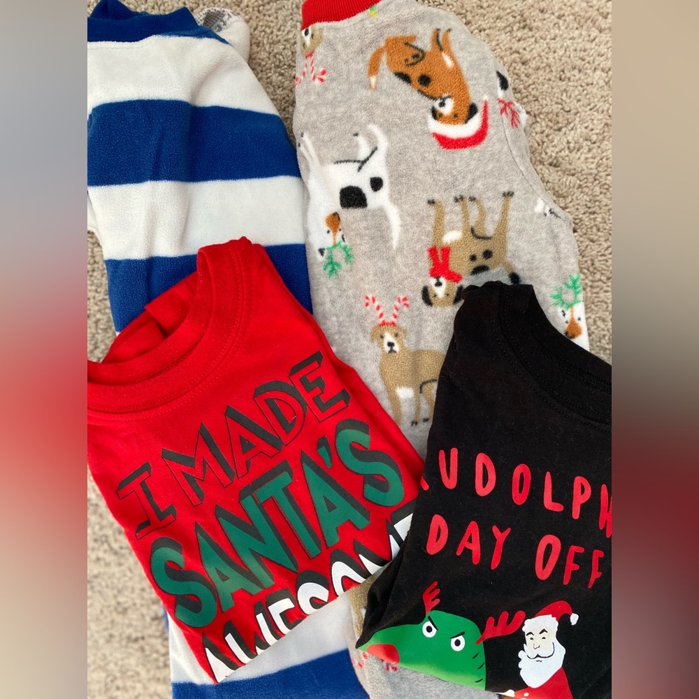 4 piece Winter Lot, Zip-Up onesies & Santa T-Shirts, 2T